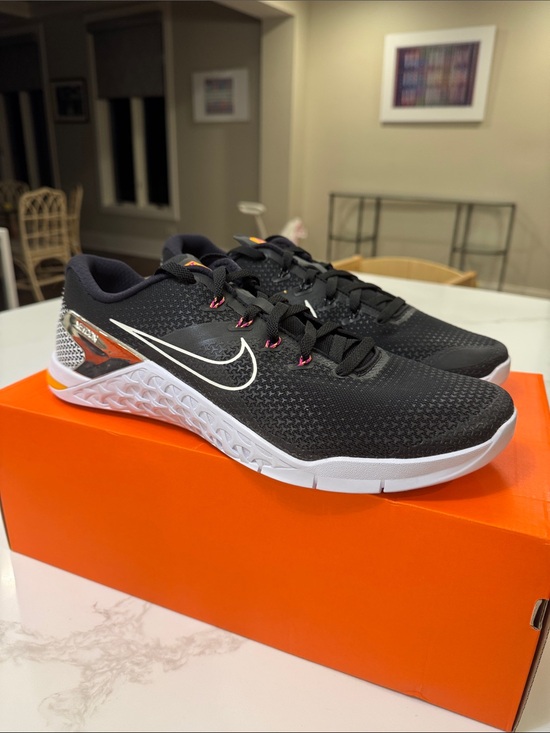 Nike Metcon 4 men\'s sneakers black white laser orange main image 6